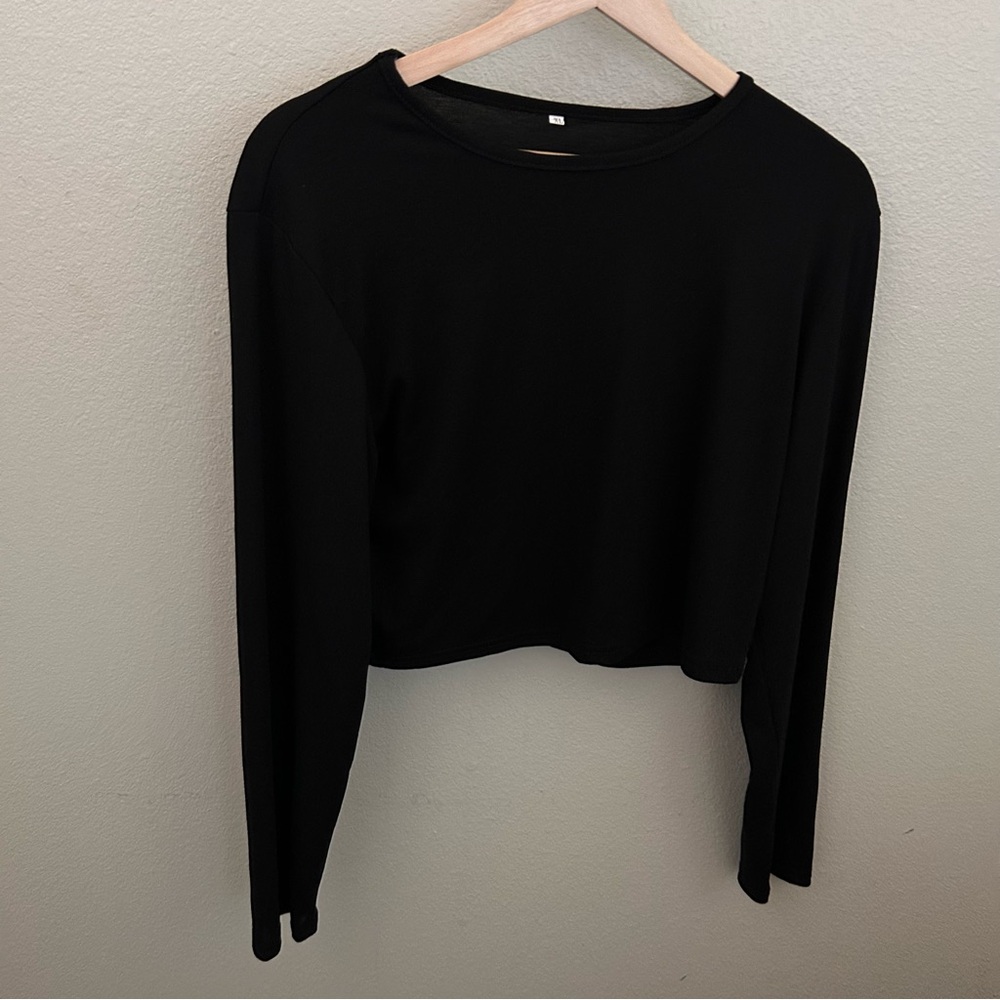 Basic Black Long Sleeve Cropped Top Size‎ XL